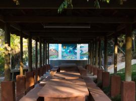 Eco-Hotel Shangri-La, hotel v destinaci El Chimbo