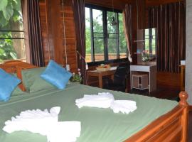 Maewin Terrace, pet-friendly hotel in Ban Huai Rin