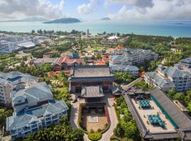 Huayu Resort & Spa Yalong Bay Sanya، فندق في سانيا