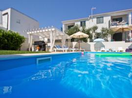 Divine Dalmatia Apartments, hotel in Tribunj