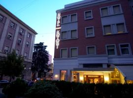 Boutique Hotel Kotoni, хотел в Тирана