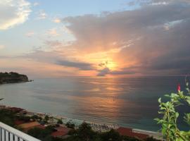 Hotel Terrazzo Sul Mare, отель в Тропеа