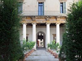 Palazzo Valmarana Braga, pet-friendly hotel in Vicenza