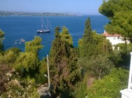 iliana's seaside maisonette, hotel en Spetses