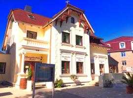 Pfannkuchenhaus Fehmarn, hotel u gradu Burg auf Femarn