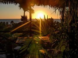 Coucher de Soleil, Hotel in Ambatoloaka