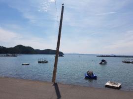 Uwha Minbak, vila v destinaci Josu
