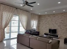 Sitiawan Homestay Entire Semi D home