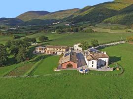 Agriturismo Casale Montebello, farm stay in Monteleone di Spoleto