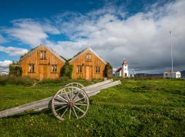 Fjalladýrð Guesthouse، فندق في Modrudalur