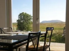 Cozy Cottage Near Geysir