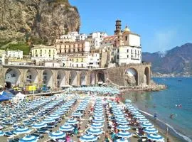 Vicolo 23 1 Minutes to Beach and Square Atrani