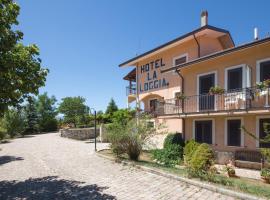Hotel La Loggia – hotel w mieście Castel di Sangro