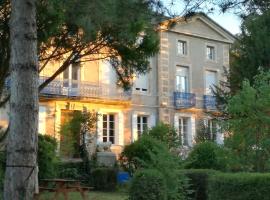 Domaine du Vern, B&B in Saint-Affrique