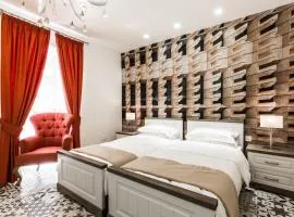Jean de Valette Boutique Living