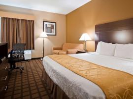 Best Western Plaza Hotel Saugatuck、ソーガタックのホテル