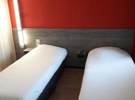 HOTEL PREMIERE CLASSE Rouen Sud Oissel, hotel near Rouen Airport - URO, 