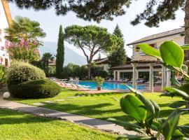 Romantik Hotel Oberwirt, hotel v destinaci Marlengo