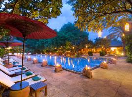 The Hotel @ Tharabar Gate, boutique hotel in Bagan