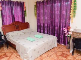 Julz Tropical Apartments, viešbutis mieste Olongapa