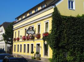 Gasthof Manner, hotel v destinaci Perg
