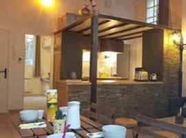 S&eacute;jour de charme au c&oelig;ur de Tours avec ext&eacute;rieur