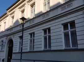 Pension zum Birnbaum, hotel v destinaci Brandenburg