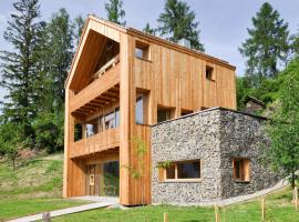 Smart Wood House: Tamsweg şehrinde bir otel