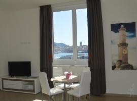 La Lanterna Apartment, hotel near Dinegro Metro Station, Genoa