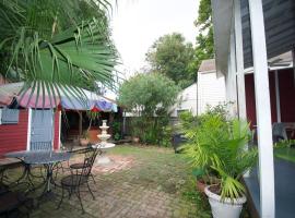 The Burgundy Bed and Breakfast, Chalmette Monument, New Orleans, hótel í nágrenninu