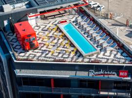 Radisson RED Hotel V&A Waterfront Cape Town, hotel in Cape Town