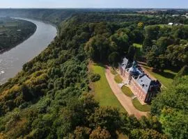 Appart Privé dans le Château du Landin
