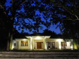 Raddegoda Walawwa, khách sạn ở Ridigama