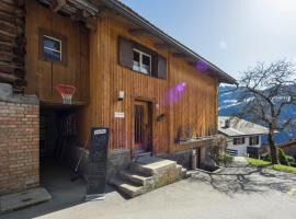 Gästehaus Alpina in Fanas, hôtel à Fanas près de : Pont Salginatobel