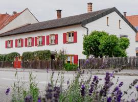 ferienwohnung lispet, hotel com estacionamento em Neuötting