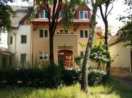 Stop Panzio, casa de hóspedes em Debrecen