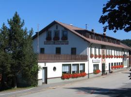 Panorama-Landgasthof Ranzinger, hotell nära Sturmriegel Ski Lift, Schöfweg