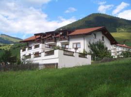 Ferienhaus Auer, hôtel à Nauders