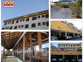 Hotel Cosini, хотел с паркинг в Сао Себастиао до Параисо