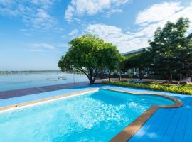 Baan Talay See Cream Resort, hotel di Samut Songkhram