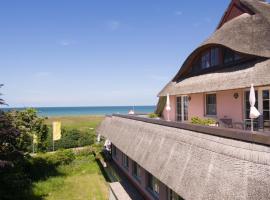 Romantik Hotel Namenlos, hotel v destinaci Ahrenshoop