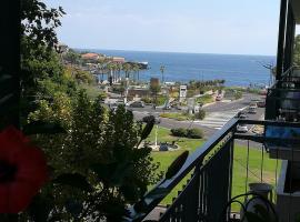 Luxurious Street Apartments, hotel in Catania