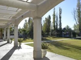 Apart Hotel y Cabañas Olivos del Sol