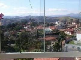 Meu Cantinho da Paz Em Águas de Lindóia、アグアス・デ・リンドイアのホテル