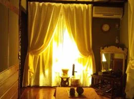 Milk-ya Women-Only Guest House
