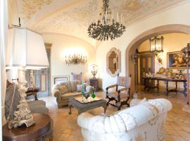 Casa Raiola by CapriRooms, hotel di Capri