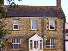 Megstone House, bed and breakfast en Seahouses