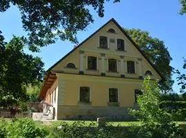 Bělský Dvůr