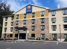 Comfort Inn & Suites Brattleboro I-91, hotell i Brattleboro