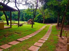 Casa em Área Rural - Delfinópolis, hotel v destinaci Delfinópolis